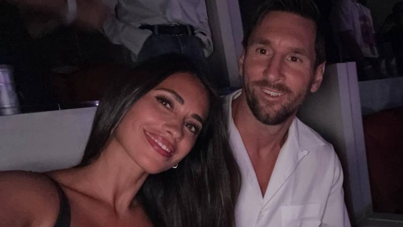 Messi fue a ver a Coldplay, fue captado por la Kiss cam y recibió un regalo